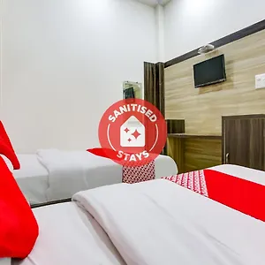 Oyo 75850 Vishwanath Hotel Varanasi