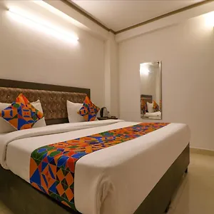 Fabexpress Dolphin International Near Delhi Airport Hotel New Delhi